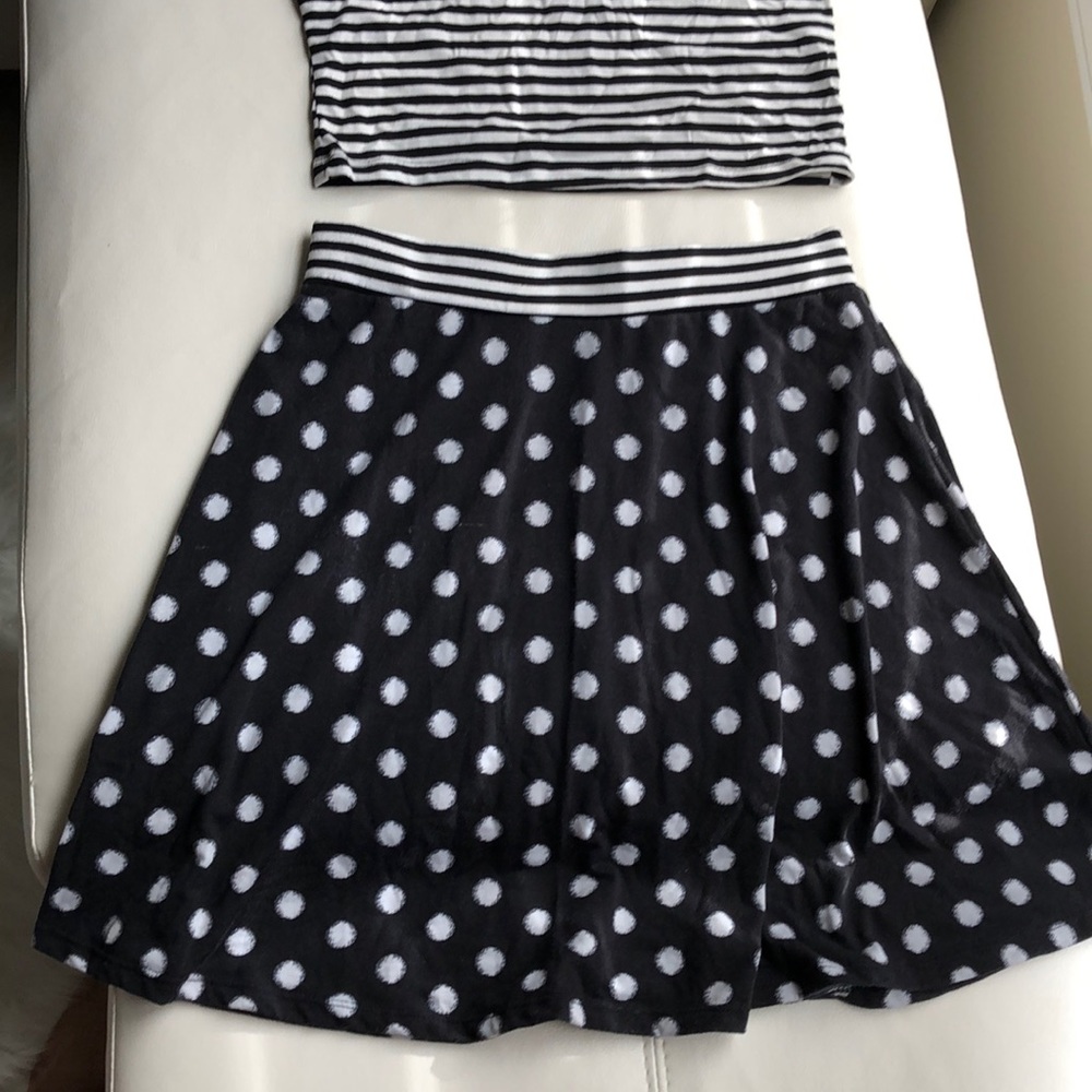 🌟3/$30🌟Two Piece Polka Dot Stripe Set Sz.Xs/S - Picture 3 of 8